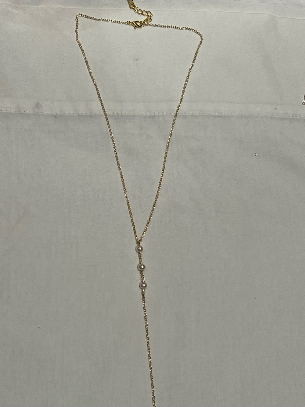 Delicate Gold Lariat Necklace with fresh water Pearl Accents